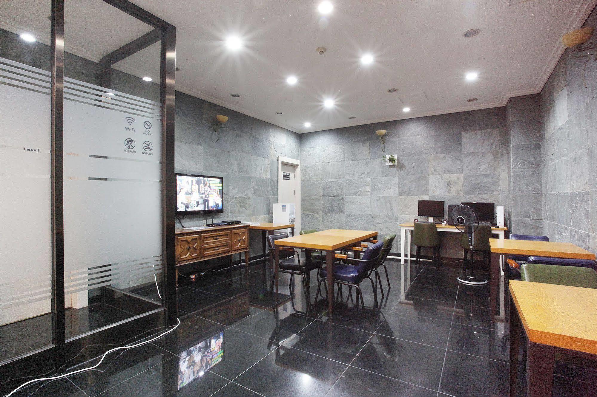 Noblesse Hotel Jeju Esterno foto